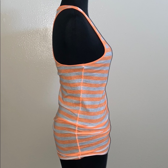 PINK Victoria’s Secret Tank Top - Picture 2 of 4